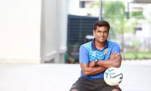 Raman Vijayan, football