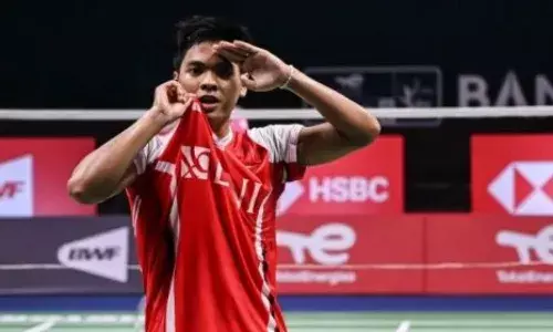 Indonesian badminton star passes away in road accident