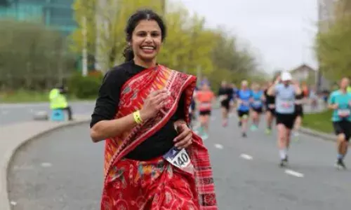 UK-based Odisha woman goes viral with saree-clad marathon run UK-based Odisha woman goes viral with saree-clad marathon run