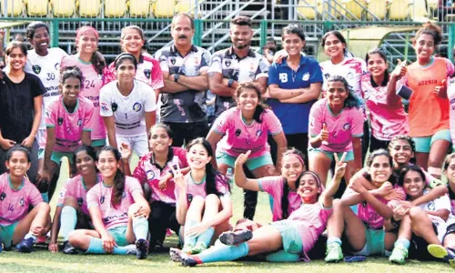 IWL 2023 :Mumbai Knights FC beats Kahaani FC - Highlights