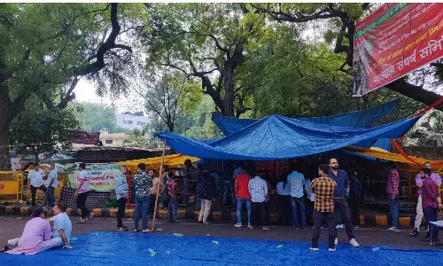 Rain-marred day at Wrestlers protest but nobody moved from the site