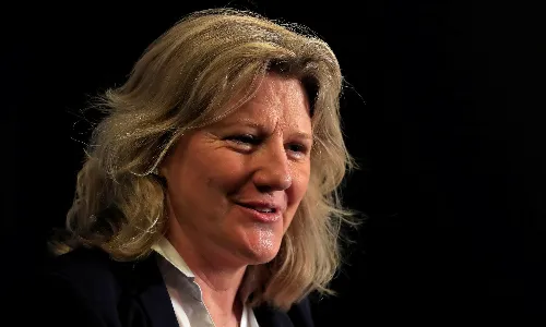 Frances Olympic president resigns