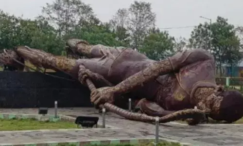 Statue erected before Hockey World Cup collapses in Odisha’s Rourkela