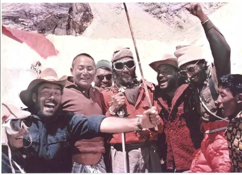 Captain MS Kohli, centre, at the summit of the Everest on May 20, 1965 with Sonam Gyatso (in a read shirt), Captain N Kumar next to him and Captain AS Cheema (extreme left) (Source: Yourstory)