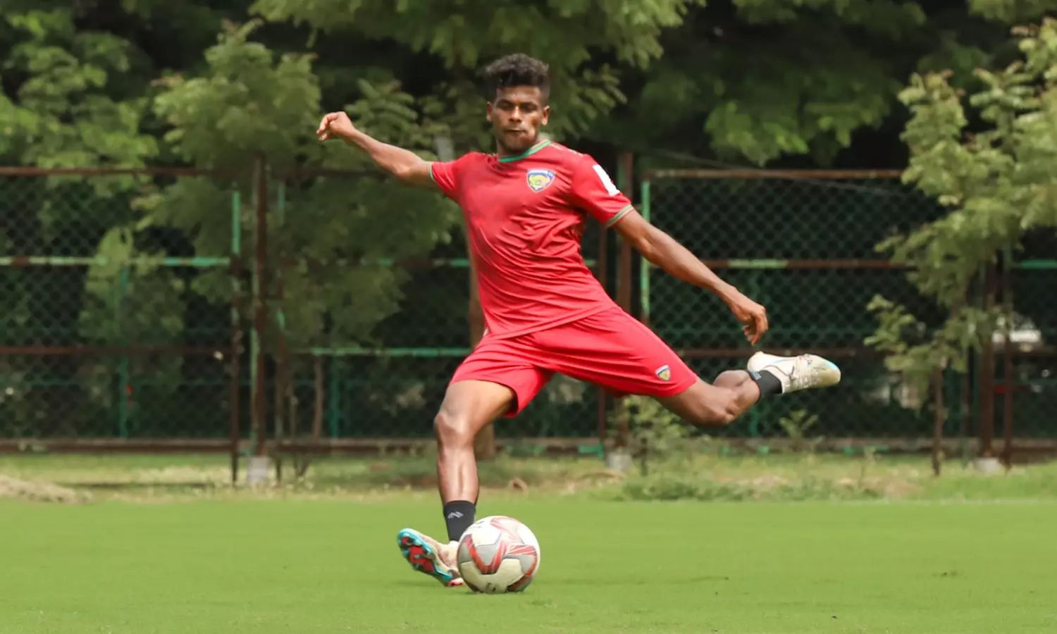 Chennaiyin FC sign promising goalkeeper Prateek and defender Sachu Siby