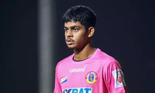 East Bengal signs India U-17 goalkeeper Julfikar Gazi on a multi-year deal East Bengal signs India U-17 goalkeeper Julfikar Gazi on a multi-year deal