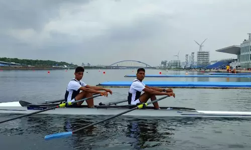 Rowing Nationals: Services eke out Army in the mens category
