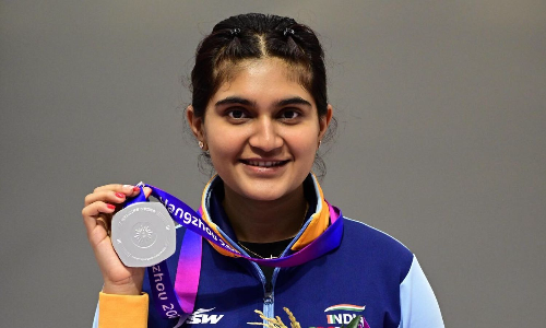 Esha Singh- Teenage shooting prodigy shines at Asian Games 2023