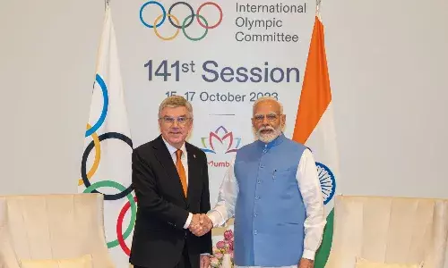 Indian Prime Minister Narendra Modi with IOC President Thomas Bach