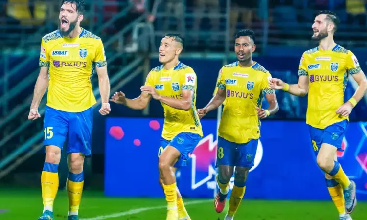 ISL 2023-24: Kerala Blasters FC secure top spot with close victory against Hyderabad FC ISL 2023-24: Kerala Blasters FC secure top spot with close victory against Hyderabad FC