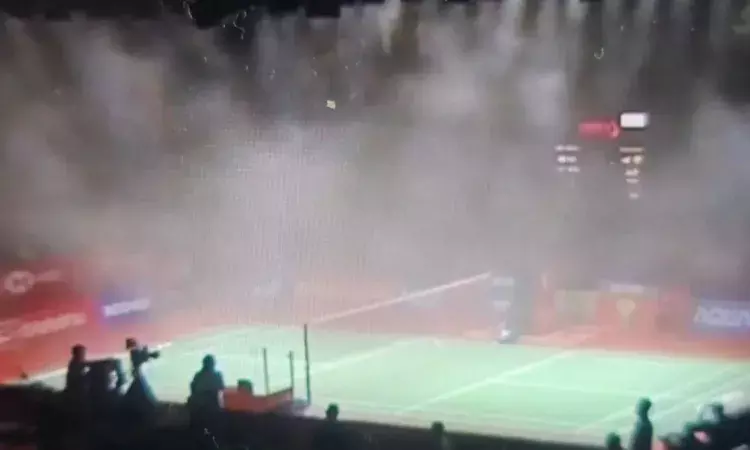 Fire and thick smoke engulf Indonesia Masters venue, play stops