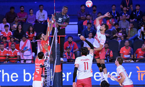 Kolkata Thunderbolts go down against Calicut Heroes