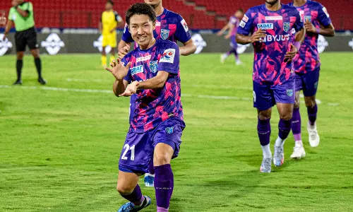 ISL: Kerala Blasters beat Hyderabad FC, to face Odisha FC in playoffs ISL: Kerala Blasters beat Hyderabad FC, to face Odisha FC in playoffs