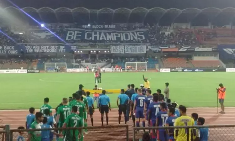 Whats causing the decline of fan attendance in ISL?