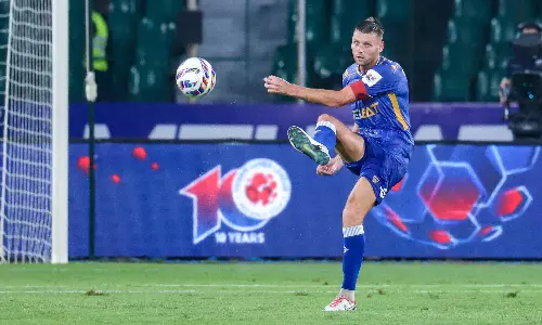 Captain Ryan Edwards extends stay at Chennaiyin FC until 2025