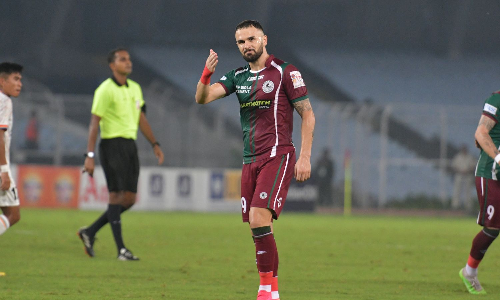 Armando Sadiku finds himself in hot water Armando Sadiku finds himself in hot water