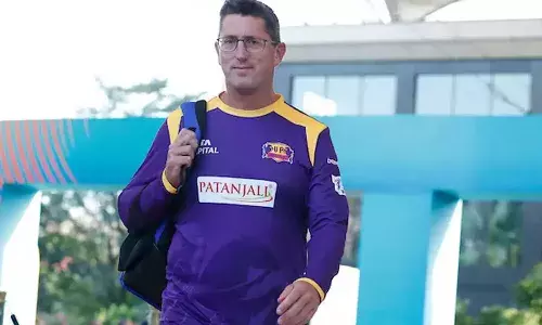 UP Warriorz coach Jon Lewis uses AI to select England womens team UP Warriorz coach Jon Lewis uses AI to select England womens team