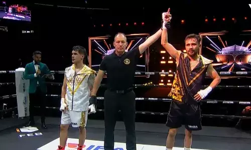 Boxer Deepak Bhoria defeats Martin Molina in IBA Champions Night Boxer Deepak Bhoria defeats Martin Molina in IBA Champions Night