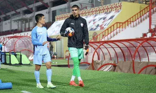 Delete the video and say that I was joking, Gurpreets advice to Chhetri