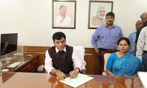 Mansukh Mandaviya assumes charge of sports ministry