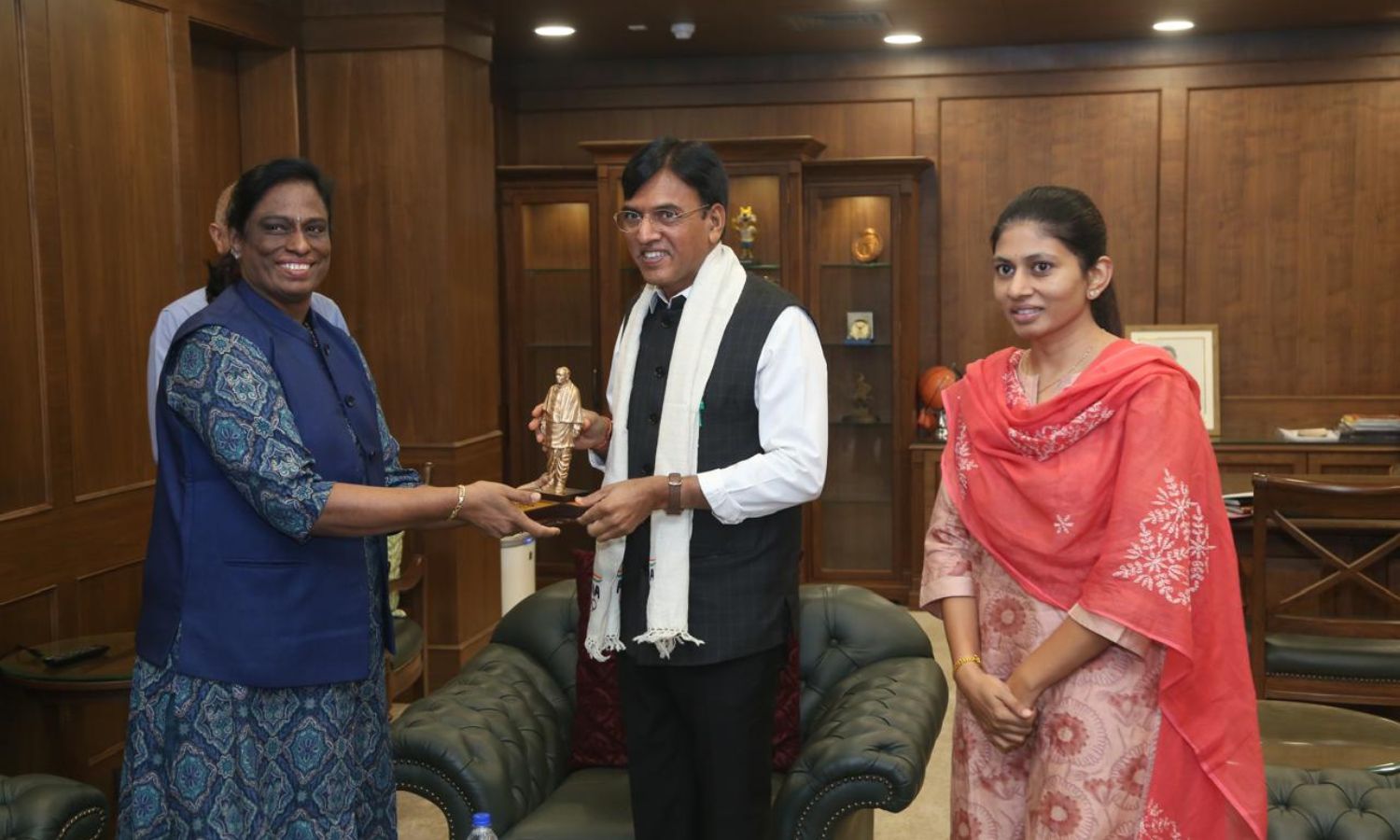 Sports minister Mandaviya meets IOA chief PT Usha, discusses Paris ...