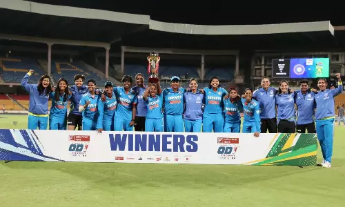 Records tumble as Mandhana dominates South Africa