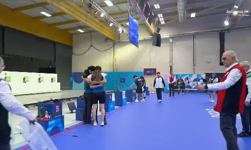 Shooting her way into history, social media explodes as India win another bronze