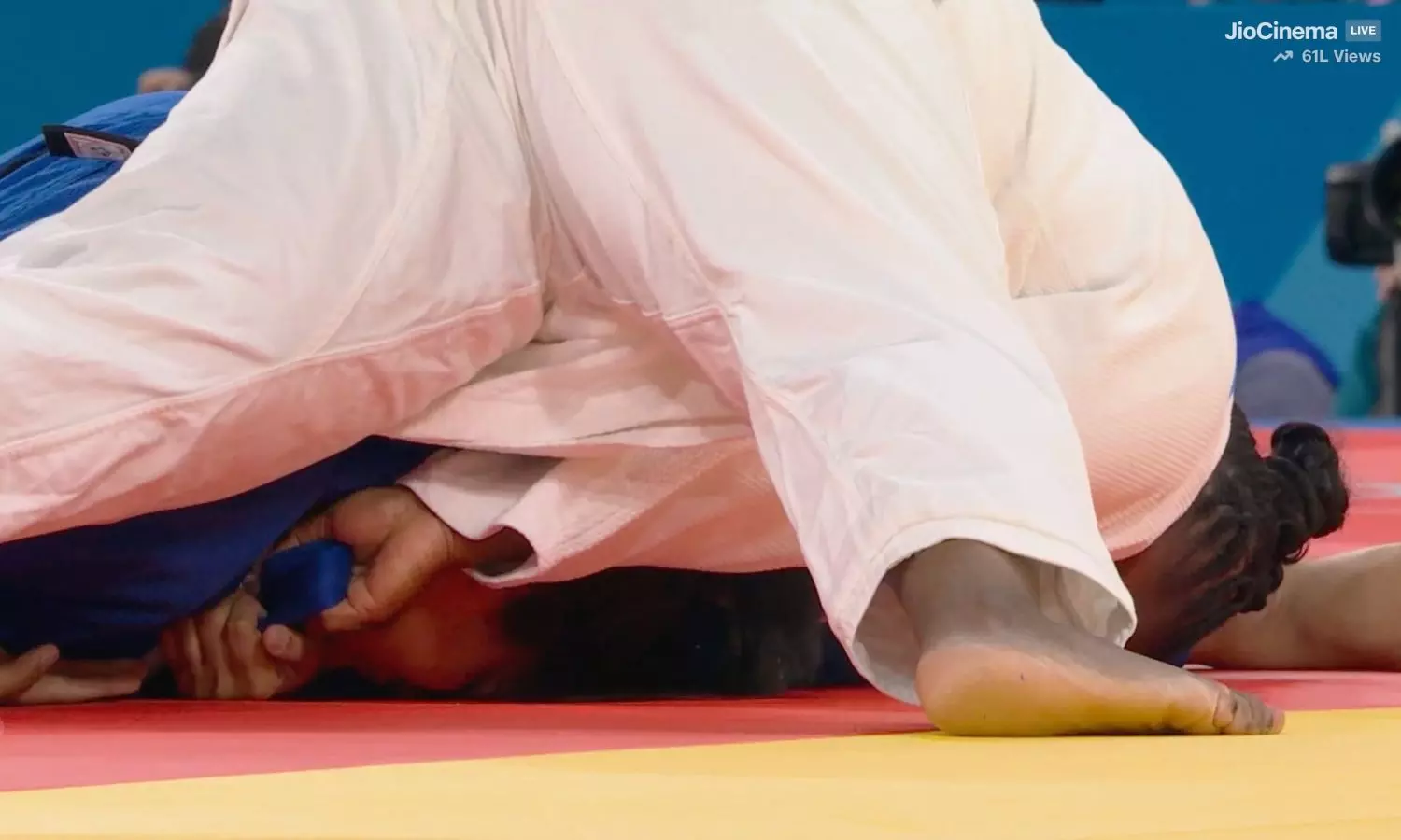 A screengrab of Tulika Maan being pinned by Cubas Idalys Ortiz in R32 at the Paris Olympics. 
