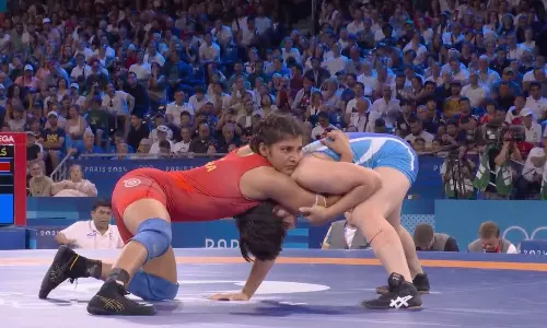 WATCH: Injured Nisha Dahiya inconsolable after defeat in quarters