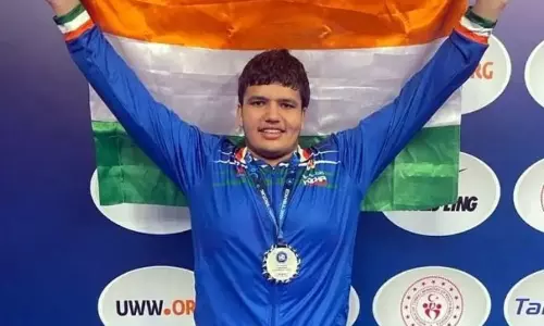 Wrestler Ronak Dahiya advances to semifinals  at U17 World Cships