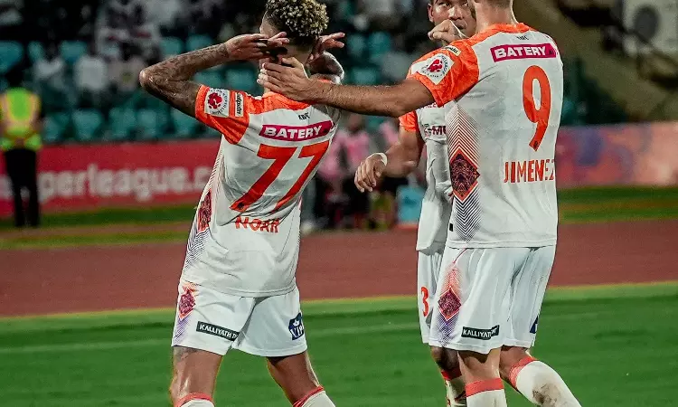 Red Card Drama, Moroccan Magic, Kerala Blasters and NorthEast United Share Spoils- Talking points