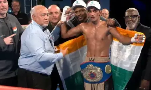Mandeep Jangra wins WBA Super Featherweight world title