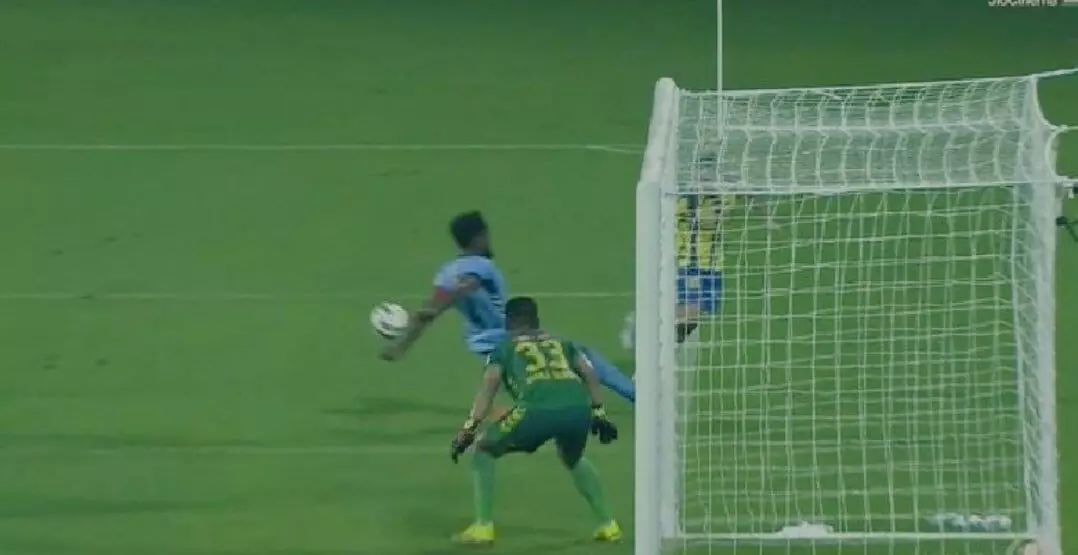 Handball from Hyderabad FC player inside the box 