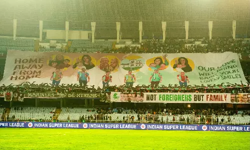 Mohun Bagan fans unfurl Asia’s largest tifo