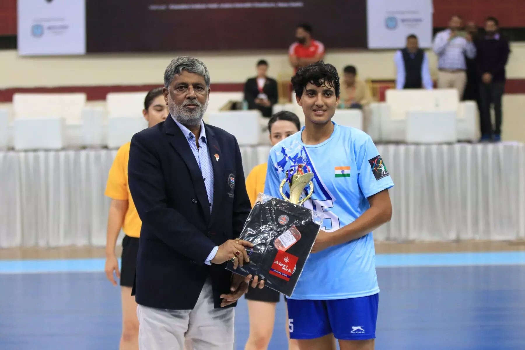 Bhawana receiving the Best Player award. (Photo Credit: Special Arrangement)