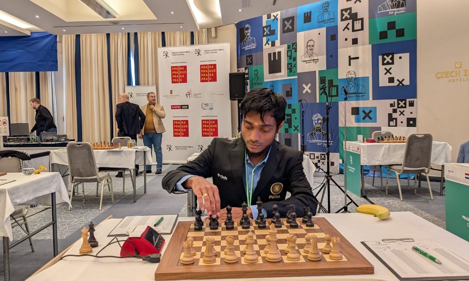 Prague Chess: Aravindh takes a sole lead; Overtakes Anand in FIDE Ratings
