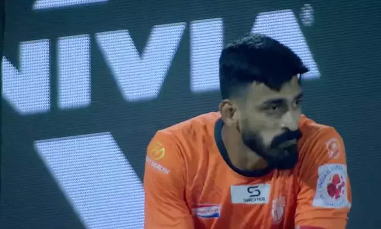 Watch: Northeast United FC Captain Mirshad Michu breaks Ramadan fast during ISL match