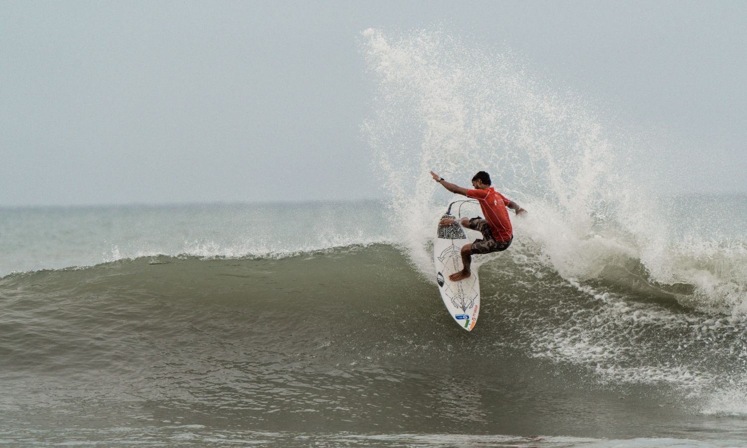 Ramesh Budihal leads Men’s Open semifinalists at Indian Open of Surfing 2026