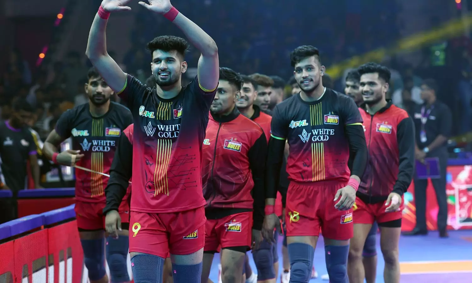 PKL 12: Bengaluru Bulls edge Giants in thriller; UP Yoddhas crush Thalaivas