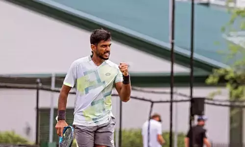 Anirudh Chandrasekar, Tennis
