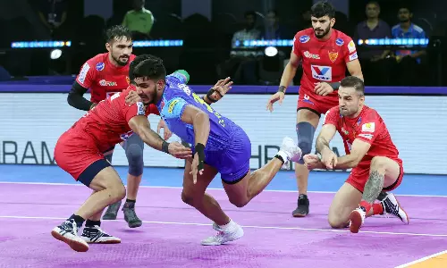 PKL 12: Bengal Warriorz edge Dabang Delhi in a thriller; Gujarat Giants clinch back-to-back wins