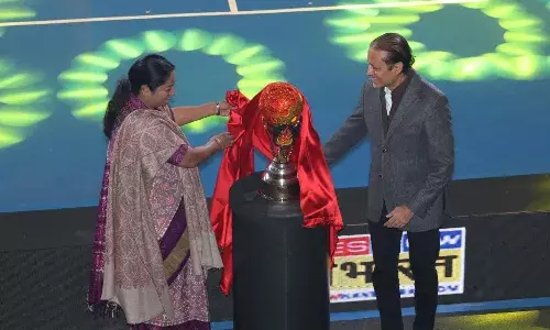 IPBL 2025: Delhi CM Rekha Gupta unveils trophy IPBL 2025: Delhi CM Rekha Gupta unveils trophy