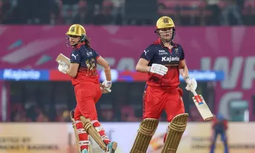 WPL 2026: Smriti Mandhana, Lauren Bell power RCB to fourth straight win