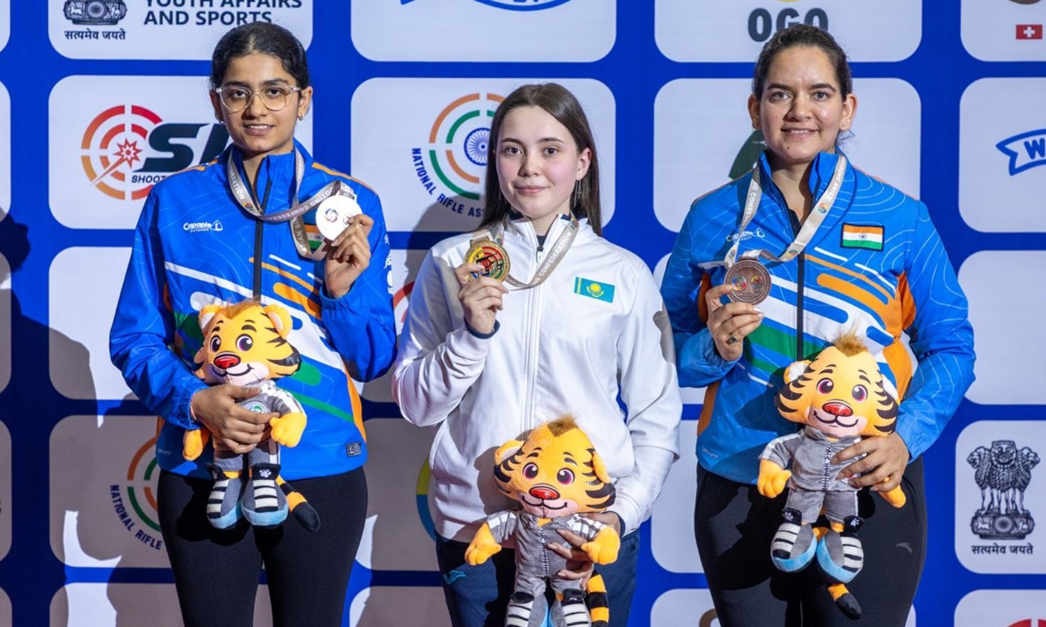 Aakrti Dahiya pips Anjum Moudgil for silver in women’s 50m rifle 3P
