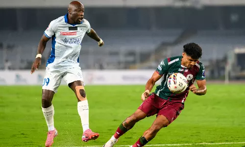 ISL: Kerala Blasters lose to Mohun Bagan, Inter Kashi hold FC Goa on debut