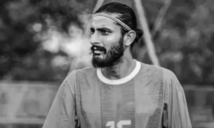 25-year-old footballer passes away while playing match