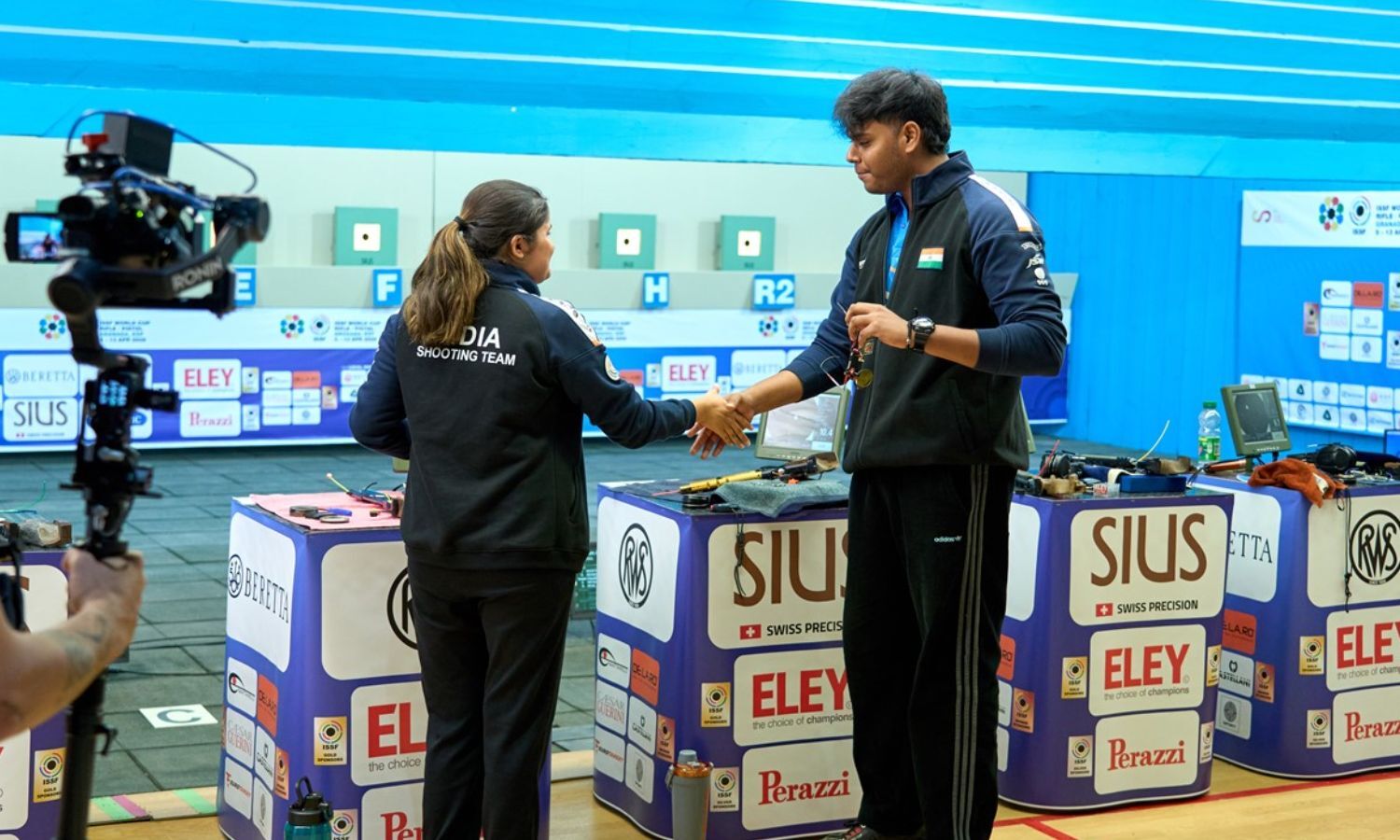 Palak-Mukesh win 10m air pistol mixed team gold with world record