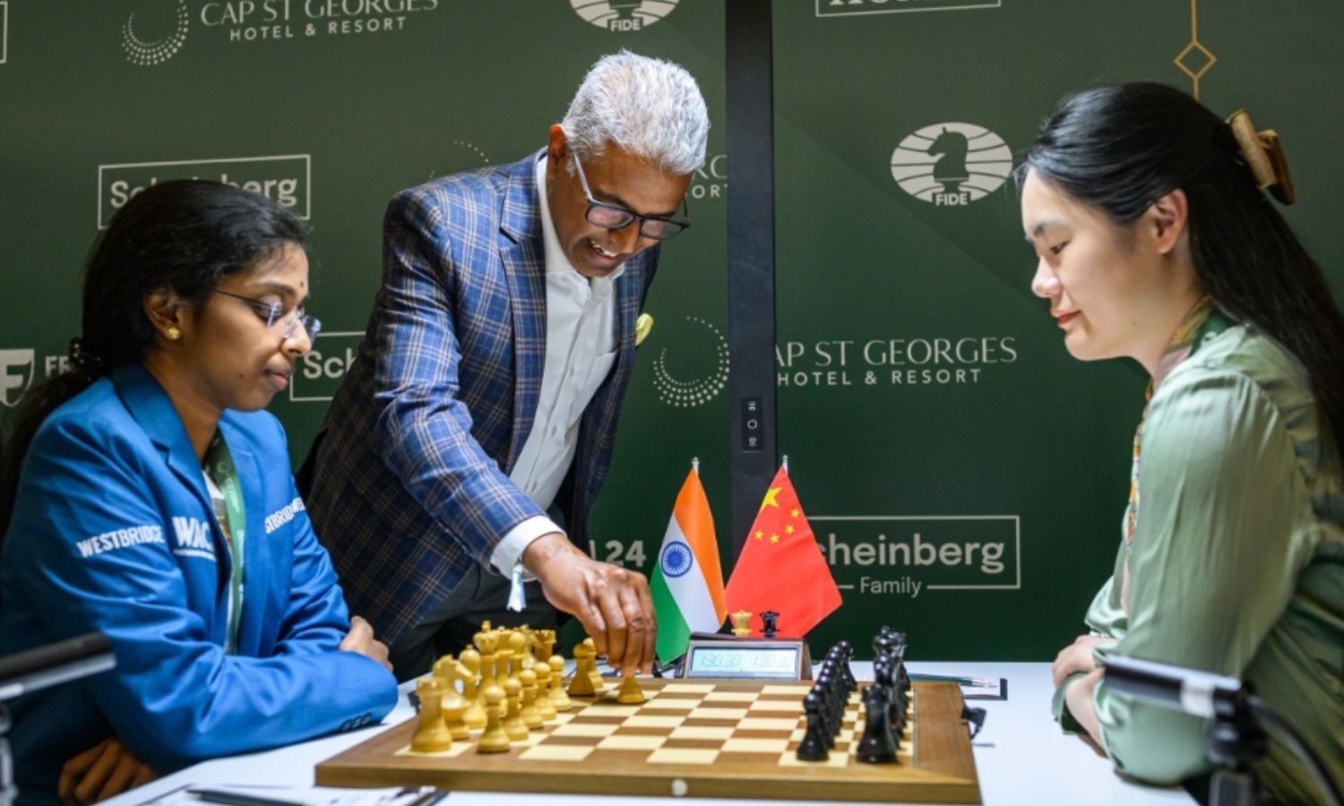 Vaishali loses to Zhu, shares lead Vaishali loses to Zhu, shares lead