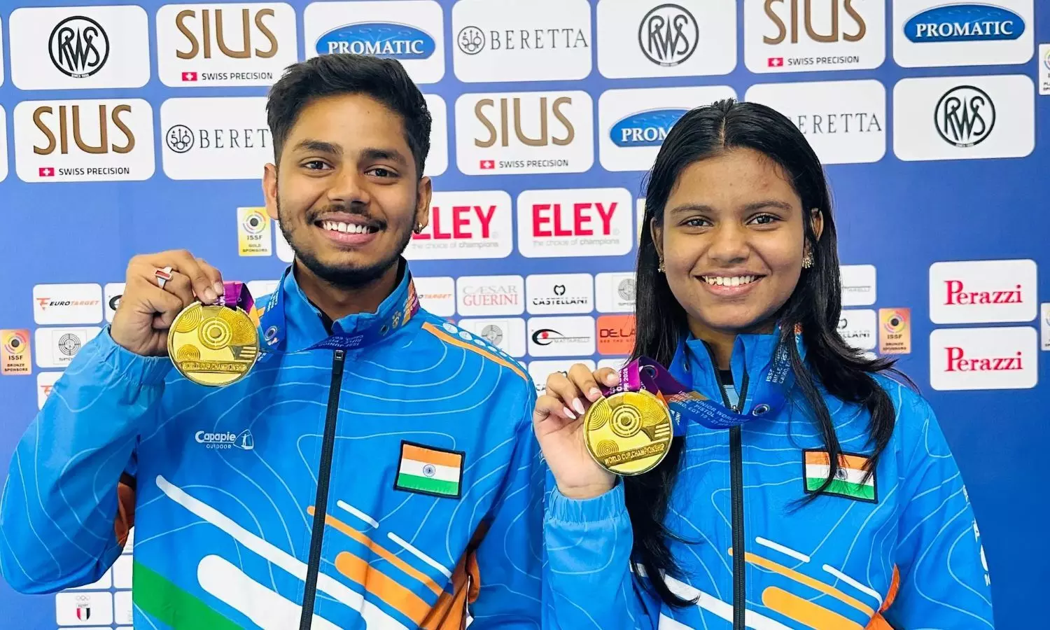 Divyanshu-Shambhavi win 10m air rifle mixed team gold with junior world record Divyanshu-Shambhavi win 10m air rifle mixed team gold with junior world record