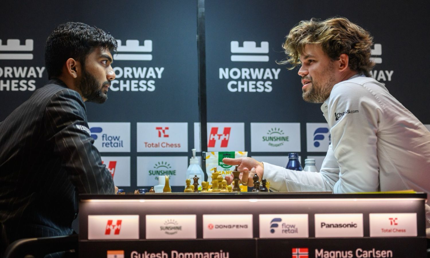 Magnus Carlsen defeats World Champion Gukesh in Norway Chess 2026 clash